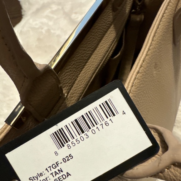 Guess bag - Picture 4 of 4